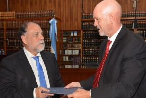 Ejecutivo recibi&oacute; el anteproyecto de ley de creaci&oacute;n del Consejo de la Magistratura