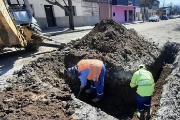 Barrio Luj&aacute;n de San Salvador de Jujuy: Agua Potable de Jujuy finaliz&oacute; la importante obra de acueductos y conexiones domiciliarias