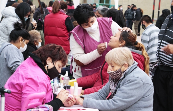 Muestra de talleres de capacitaci&oacute;n barrial