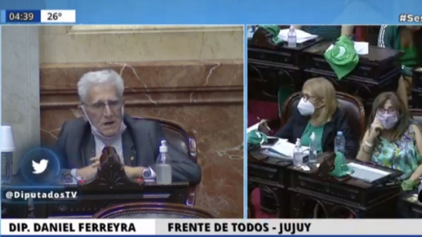 Ferreyra denunció amenazas y cambió su voto a favor por abstención