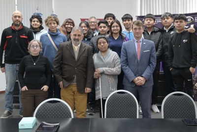Alumnos de la Escuela Municipal probaron prototipo de IncluApp junto al intendente Ra&uacute;l &ldquo;Chuli&rdquo; Jorge