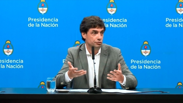 Lacunza afirm&oacute; que las restricciones cambiarias apuntan a tener "una transici&oacute;n ordenada"