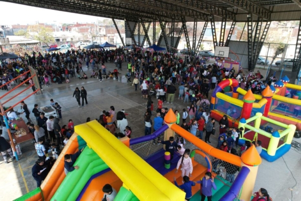 Punta Diamante.Intendente comparti&oacute; el D&iacute;a de las Infancias