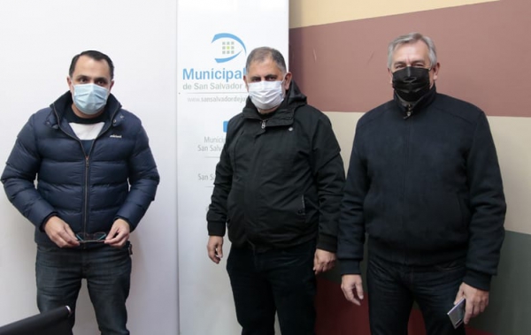 Piden a los políticos que retiren las cartelerías