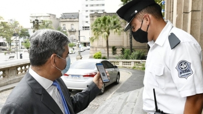 Por pase sanitario, aumenta la cantidad de personas que se vacunan
