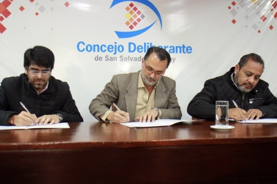Firma de Acta- Acuerdo para la creaci&oacute;n del Parlamento del Gran Jujuy
