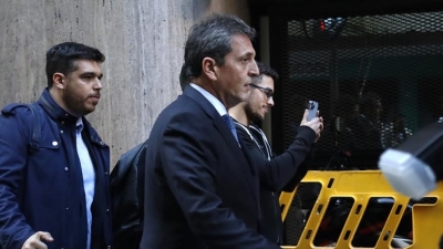 El kirchnerismo le pide a Massa aplicar la ley antiterrorista para frenar la corrida