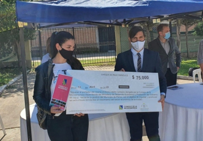 Emprendedores de Perico recibieron cr&eacute;ditos Microsol