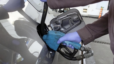En las estaciones de servicio de YPF "la situaci&oacute;n tiende a normalizarse"