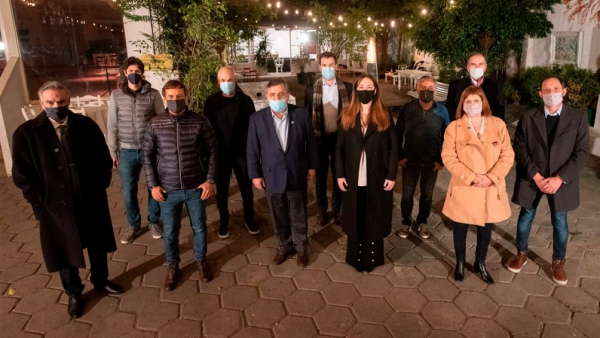Juntos por el Cambio eval&uacute;a cambiar el nombre