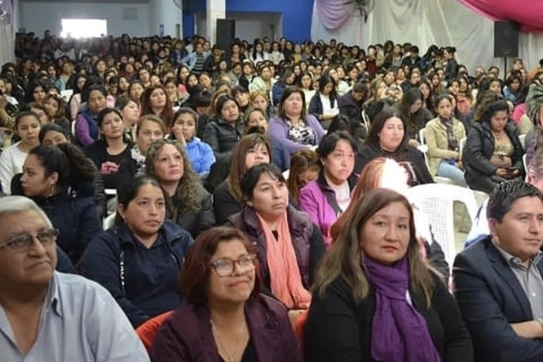 200 mujeres trabajar&aacute;n como obreras de la construcci&oacute;n en la nueva planta de Tsingshan