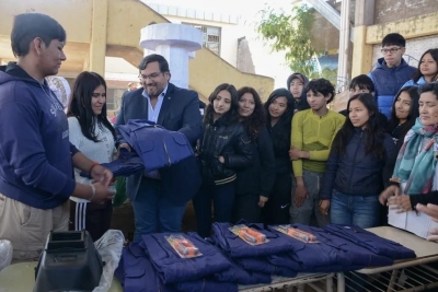 FNE: El gobierno entreg&oacute; indumentaria y herramientas a carroceros