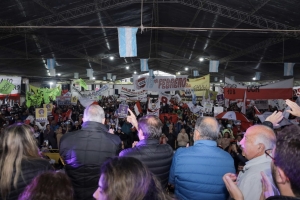 En un acto multitudinario Morales cerr&oacute; la campa&ntilde;a de Cambia Jujuy en capital