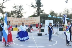Adultos Mayores del taller de folclore del ISJ participaron de una actividad por el d&iacute;a de la tradici&oacute;n y la elecci&oacute;n de paisana