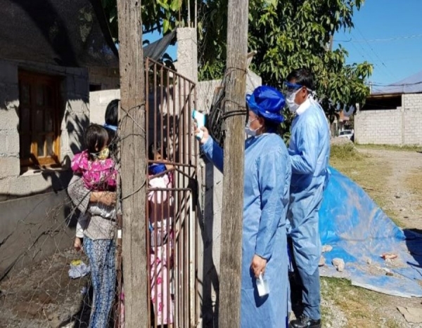 Agentes sanitarios salieron a buscar al Covid