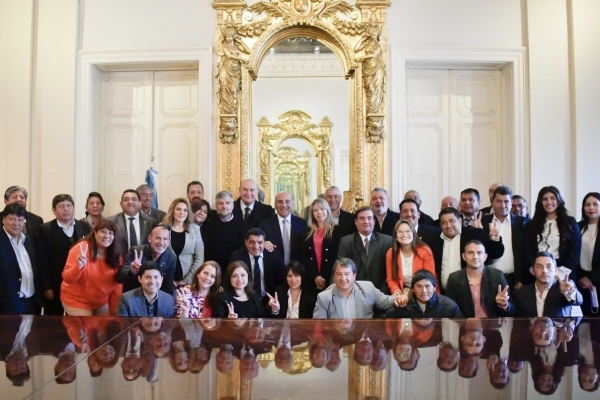 Rubén Rivarola y 40 dirigentes jujeños se reunieron con Juan Manzur y los Ministros Ferraresi y Zabaleta en Casa Rosada.