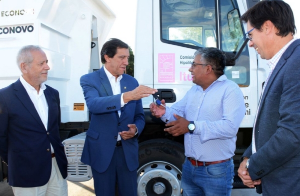 Sadir entreg&oacute; un cami&oacute;n para la localidad de Iturbe