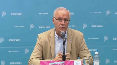 Es "inminente" la aprobaci&oacute;n de las vacunas Moderna y Sinopharm para adolescentes