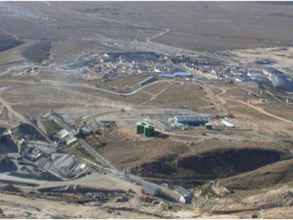 Morales convoc&oacute; a todas las partes de Mina El Aguilar para abordar su situaci&oacute;n