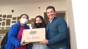 Entrega de Netbooks en el Colegio N&deg; 1 "Teodoro S&aacute;nchez de Bustamante"