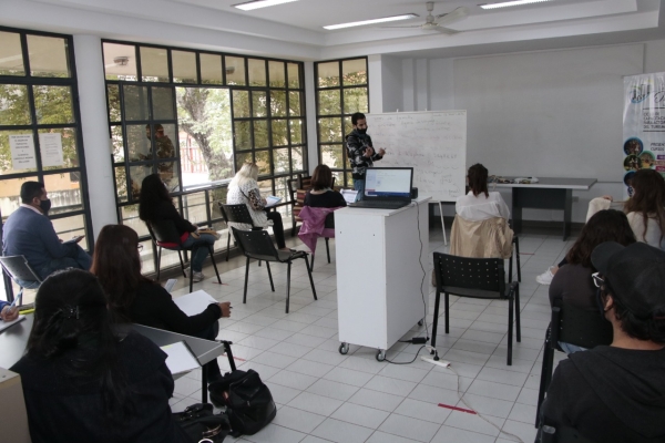 Inscripciones abiertas para los talleres de Franc&eacute;s y Portugu&eacute;s