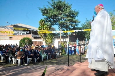 El Gobernador celebr&oacute; junto al pueblo de Caimancito las honras a San Cayetano