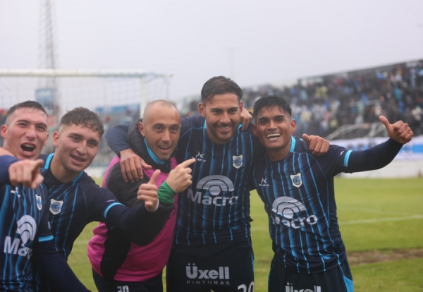 El &ldquo;Lobo&rdquo; volvi&oacute; al triunfo y es puntero