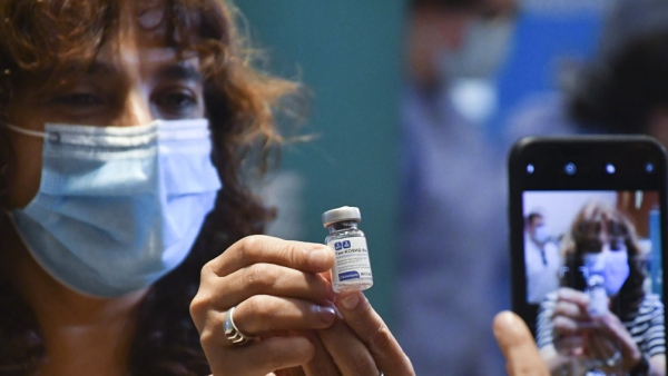 Rusia aprob&oacute; las vacunas Sputnik V fabricadas en la Argentina