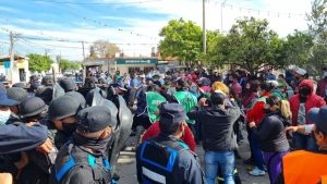 Gremios intentaron tomar el municipio de Perico