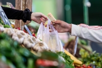 Una familia tipo necesita $1.469.768 por mes para no ser pobre