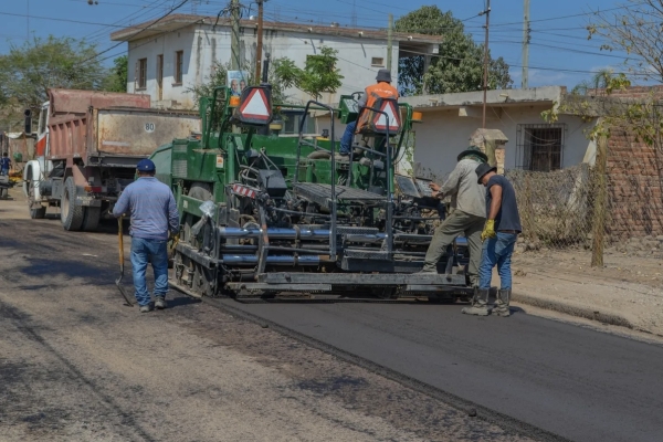 Avanzan obras de pavimentación de Pampa Blanca