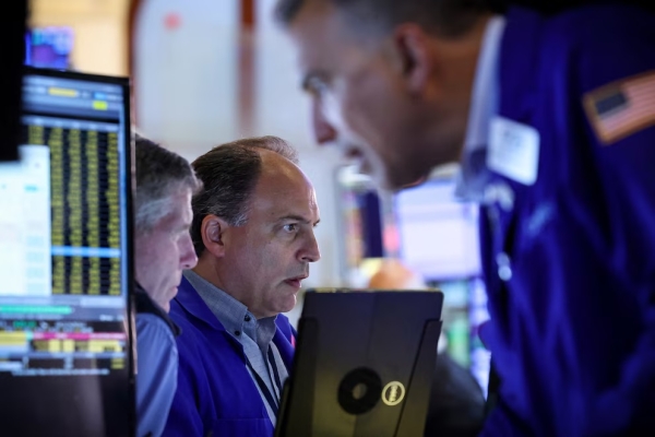 Los bonos de la deuda subieron y se desplom&oacute; el d&oacute;lar antes del encuentro entre Milei y Trump