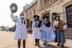 Acto recordaci&oacute;n del D&iacute;a de la Tradici&oacute;n