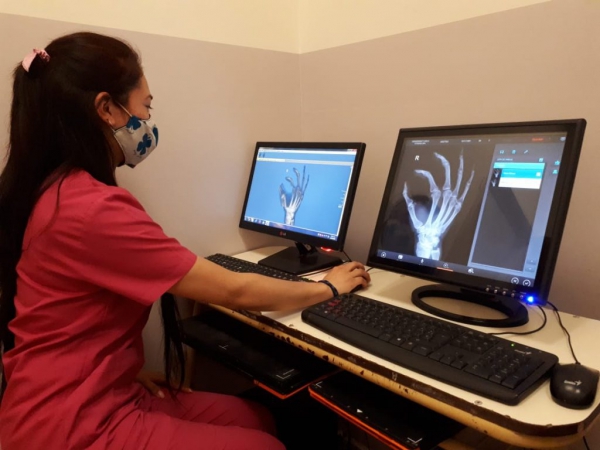 Adultos Mayores podr&aacute;n acceder a radiografias digitales en el CEPAM