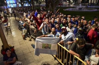 El gobierno porte&ntilde;o env&iacute;a alerta amarilla a los hospitales por la masiva despedida