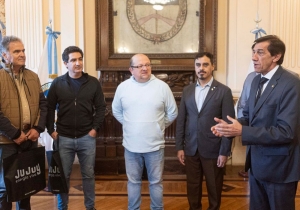 Prestigiosos cirujanos que se capacitan en Jujuy