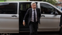 Los gobernadores negociaron con Milei la restituci&oacute;n de Ganancias y dan de baja las privatizaciones