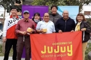 Adultos mayores disputaron la final de tejo