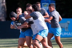 Los Pumas comenzaron una mini concentraci&oacute;n en Par&iacute;s
