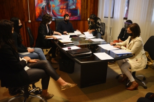 Defensa del consumidor sum&oacute; abogados