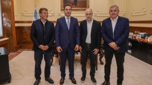 Larreta le responde a Macri mostr&aacute;ndose con los tres gobernadores radicales