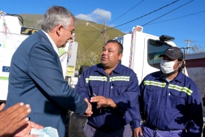 Volc&aacute;n recibi&oacute; un cami&oacute;n compactador de Residuos