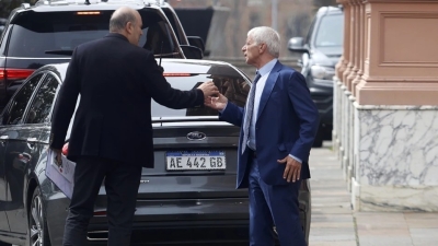 Al final no eliminan los registros automotores y C&uacute;neo se queda con la caja