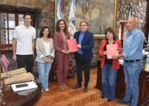 Bernis recibi&oacute; a las autoridades del Colegio Profesionales de Arquitectura