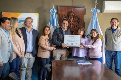 Paseo de los Artesanos recibieron una placa por su 25&ordm; Aniversario