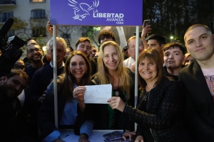 La fuerte reacci&oacute;n del PRO contra Patricia Bullrich tras su afiliaci&oacute;n a La Libertad Avanza: &ldquo;Deja atr&aacute;s tal vez toda su reputaci&oacute;n&rdquo;