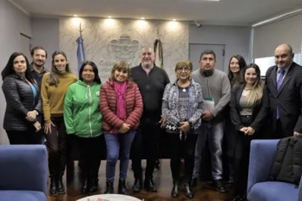 Bouhid: "Consideramos que el camino es el trabajo conjunto, pechando el mismo carro"