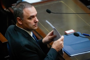 Nuevos gastos de Adorni: investigan si usó a una empleada de la Vocería para hacer compras por $8.000.000