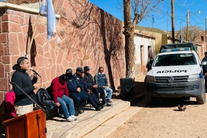 Cusi Cusi recibi&oacute; m&oacute;vil policial