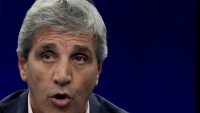Caputo le pidi&oacute; a los bancos pisar pago de importaciones para arrancar con el d&oacute;lar tranquilo